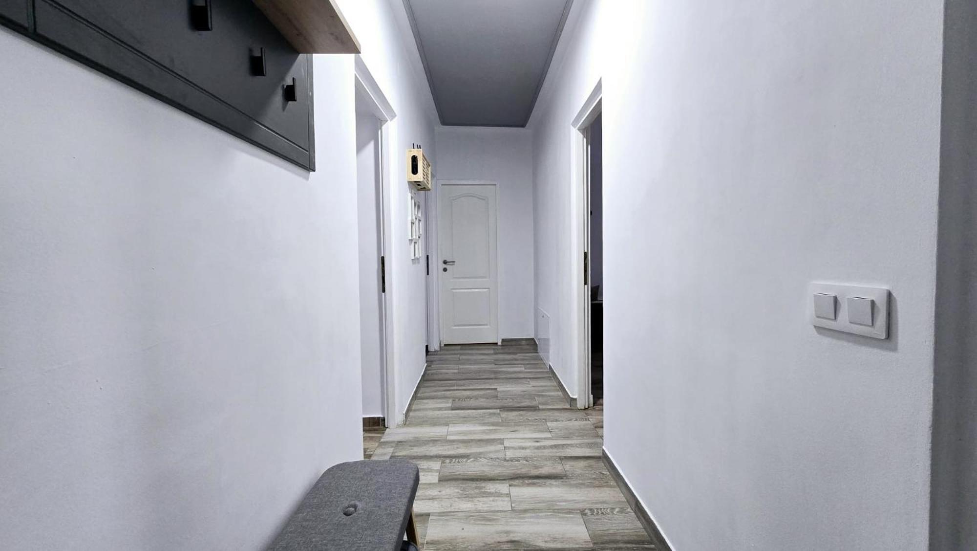 Apartament 3 Camere Hd Hunedoara Buitenkant foto