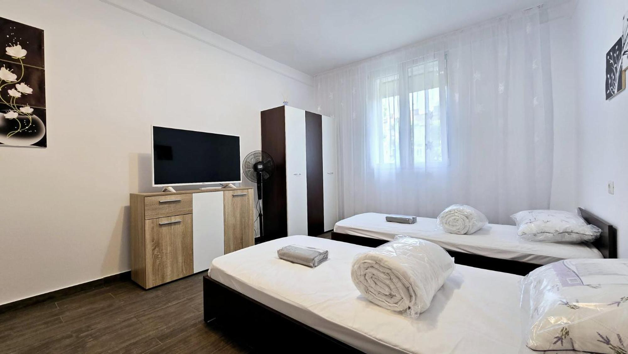 Apartament 3 Camere Hd Hunedoara Buitenkant foto