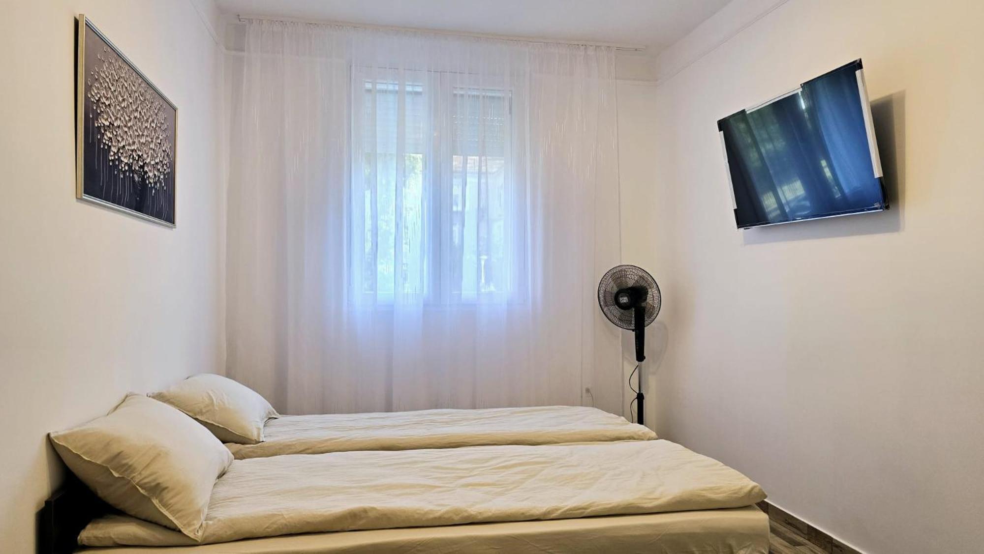 Apartament 3 Camere Hd Hunedoara Buitenkant foto