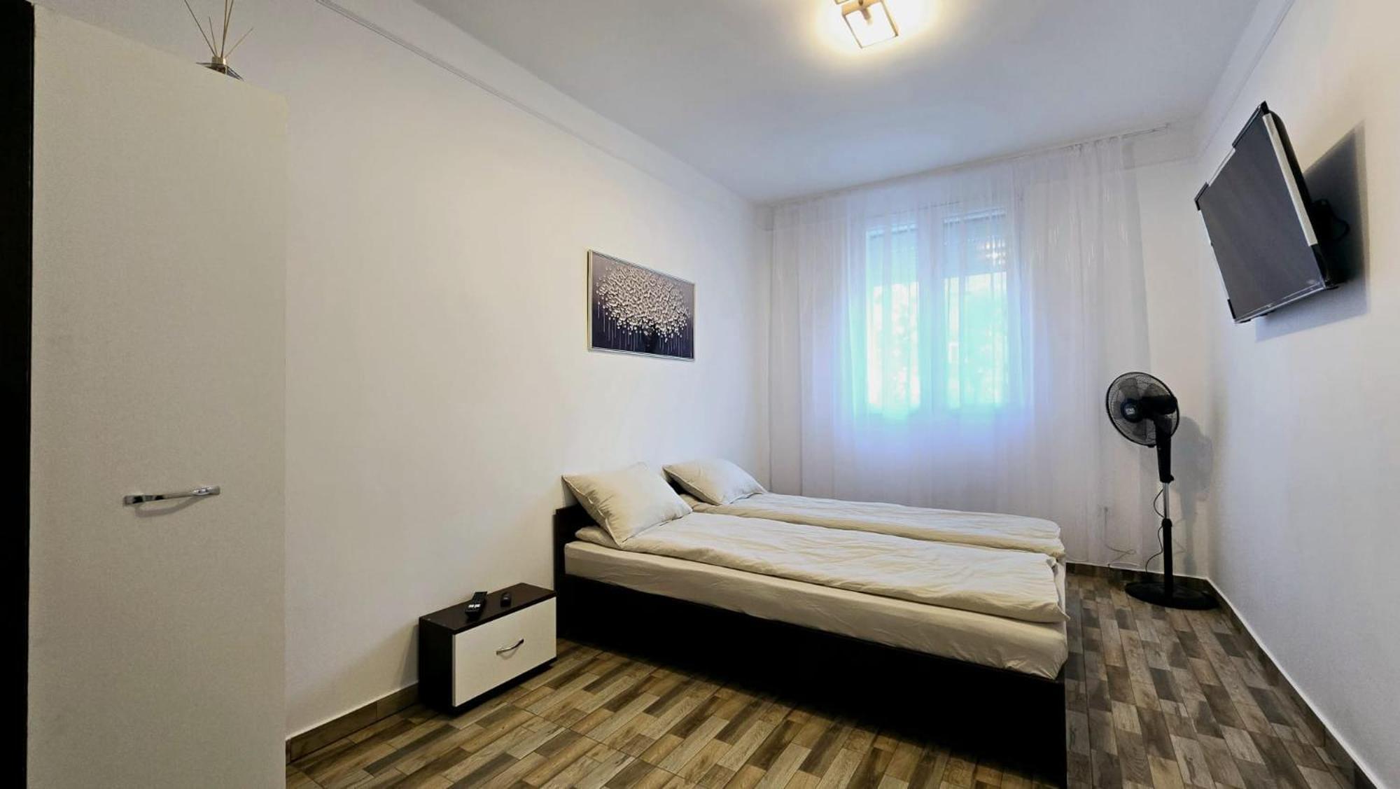 Apartament 3 Camere Hd Hunedoara Buitenkant foto
