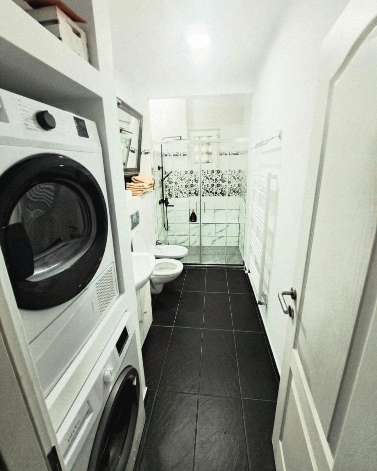 Apartament 3 Camere Hd Hunedoara Buitenkant foto